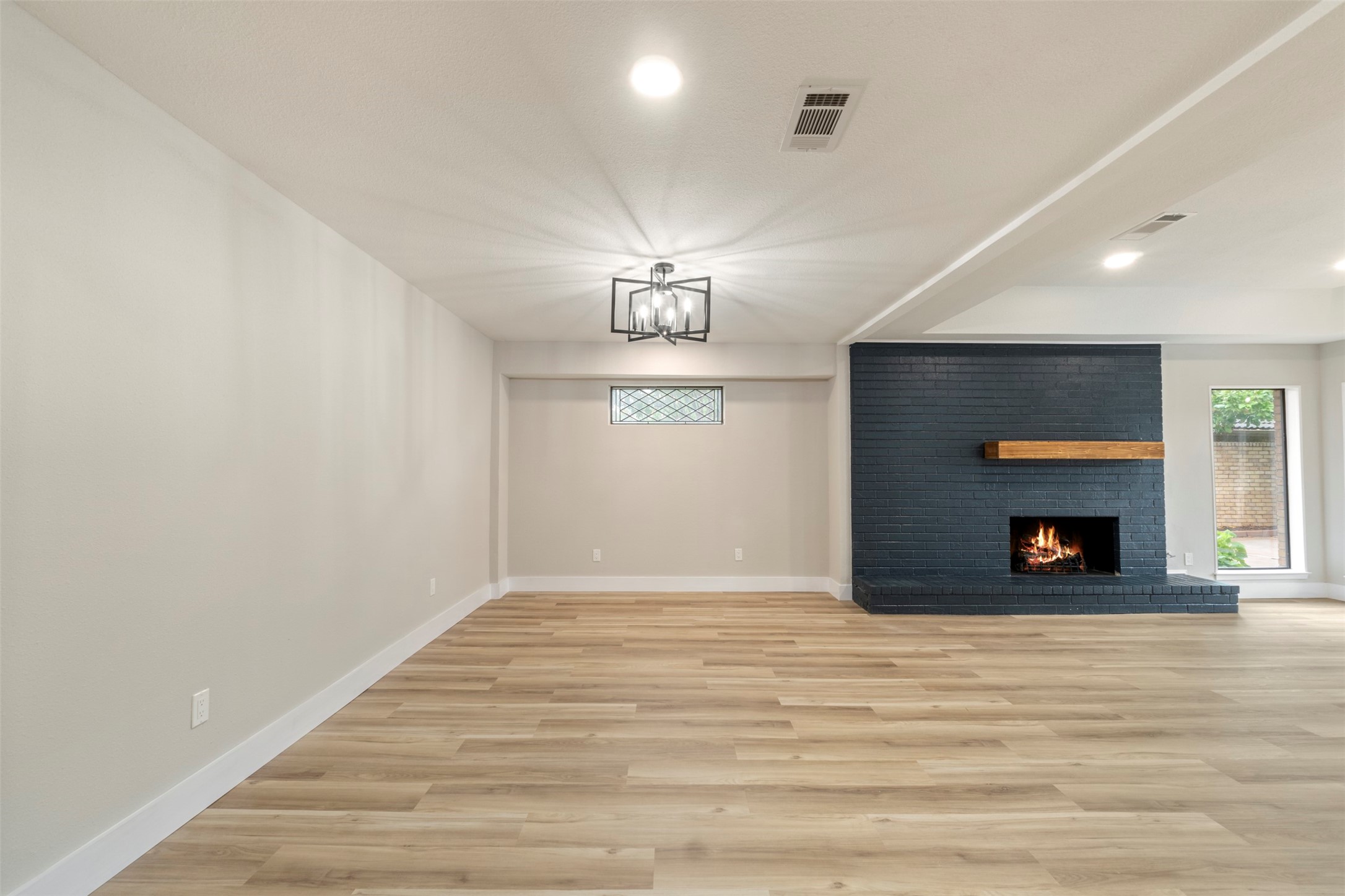 809 Havenwood Lane S Fort Worth TX 76112