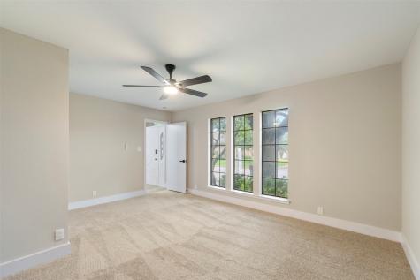 809 Havenwood Lane S Fort Worth TX 76112