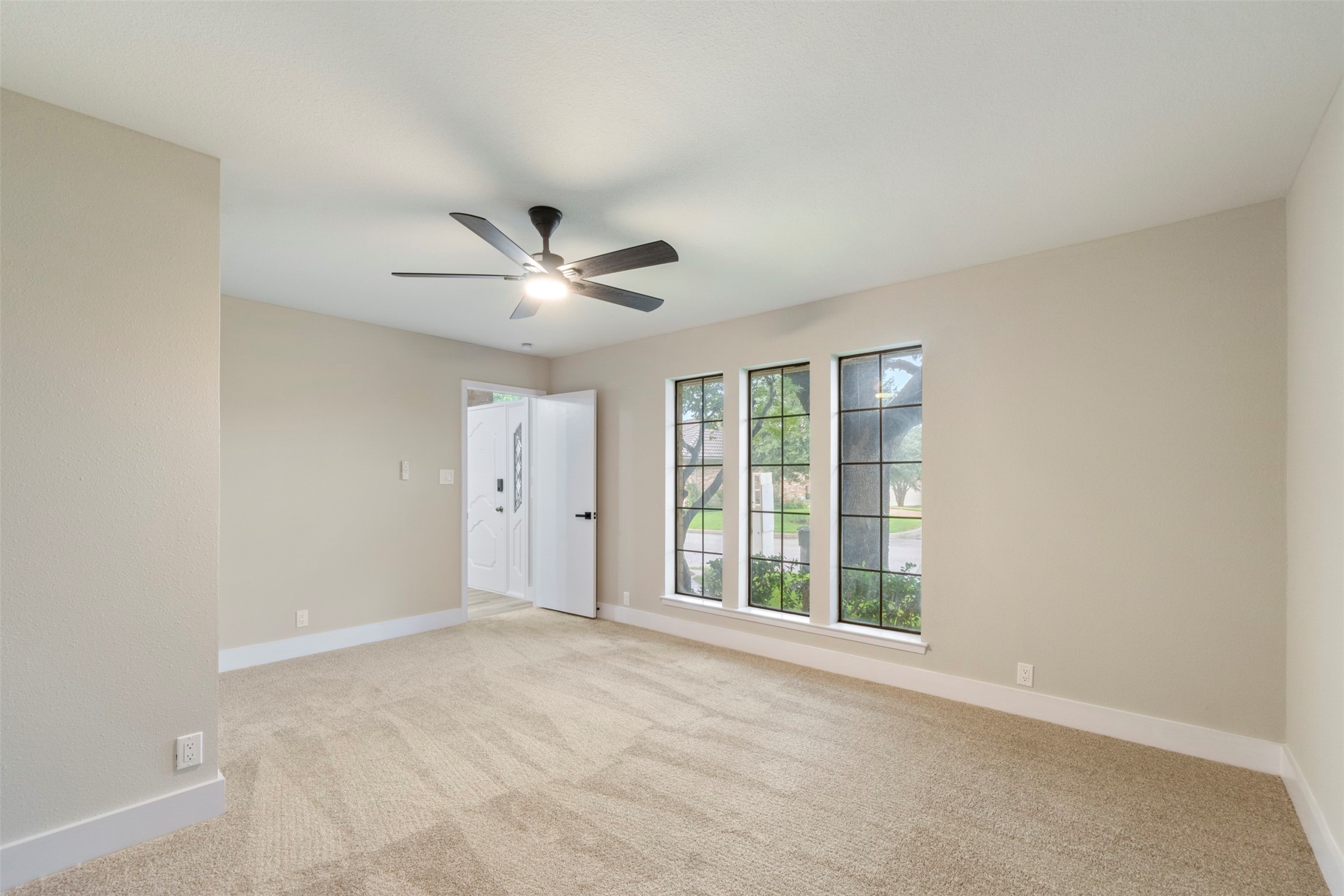 809 Havenwood Lane S Fort Worth TX 76112