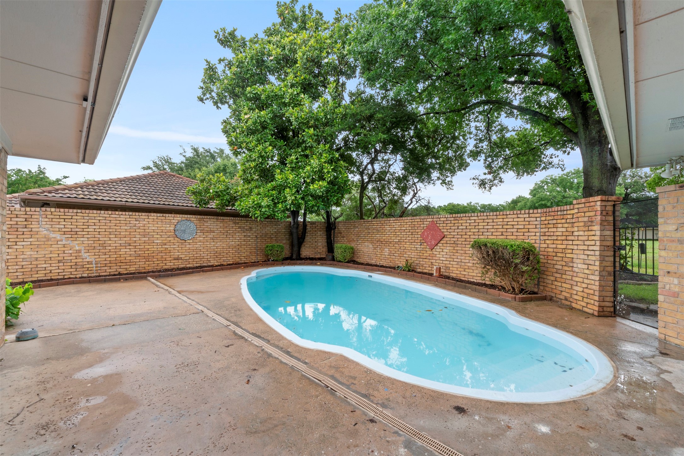 809 Havenwood Lane S Fort Worth TX 76112
