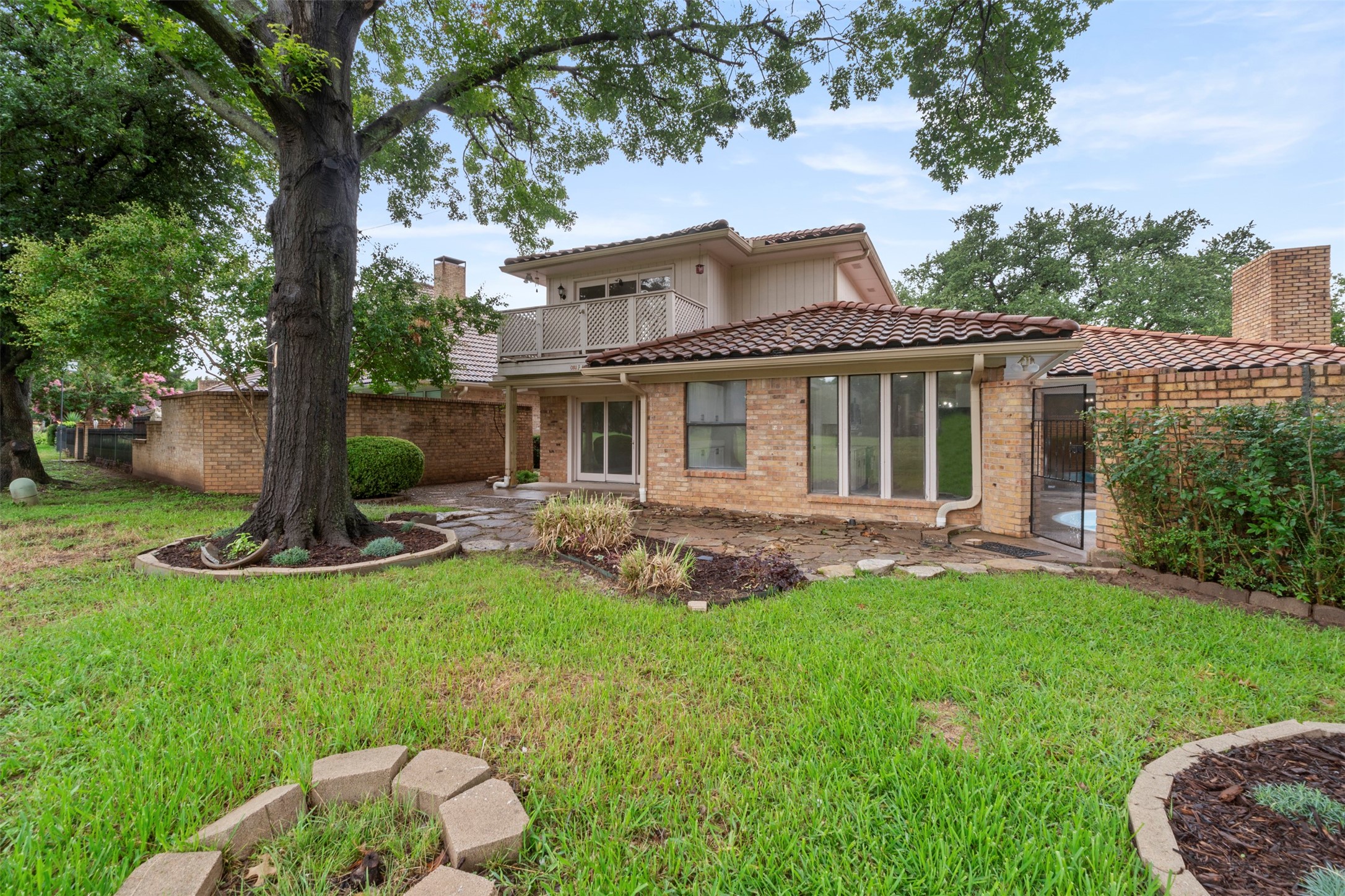 809 Havenwood Lane S Fort Worth TX 76112