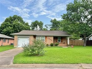 1015 W Sycamore Street Sherman TX 75092