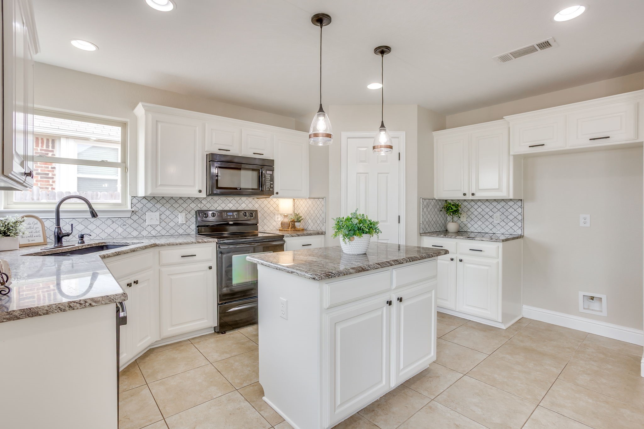 602 Boulder Creek Drive Alvarado TX 76009