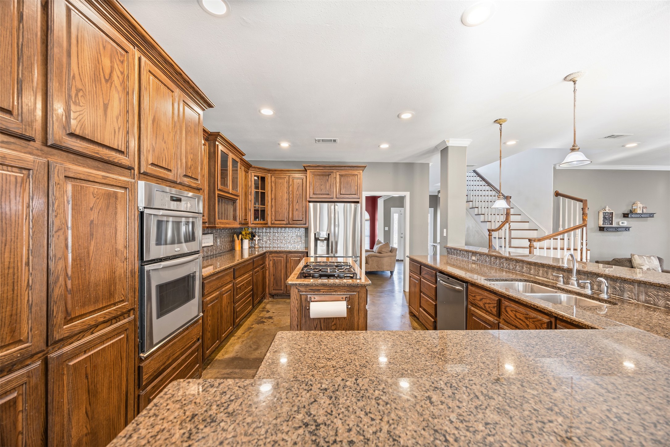 905 Royse Ridge Road Ennis TX 75119