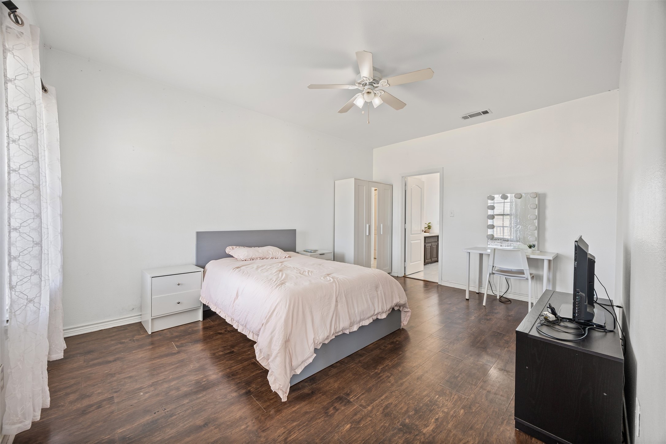 905 Royse Ridge Road Ennis TX 75119