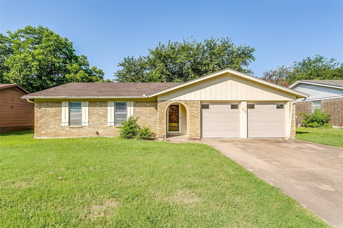 549 NW Chisholm Road Burleson TX 76028