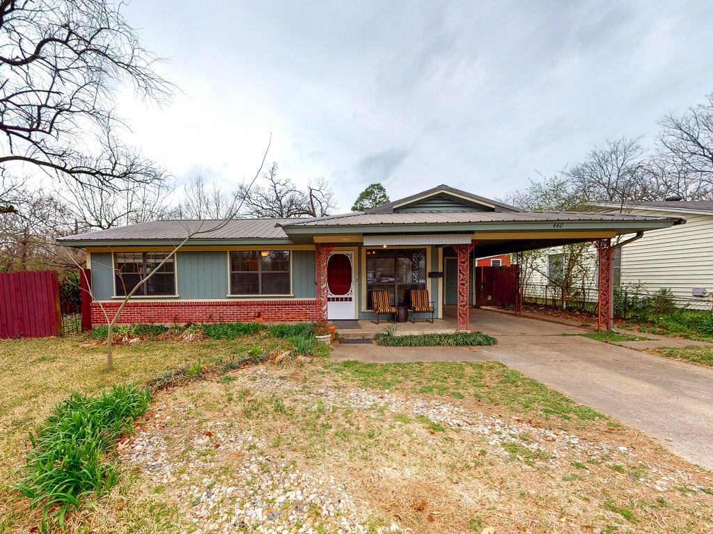 440 17th Street SW Paris TX 75460