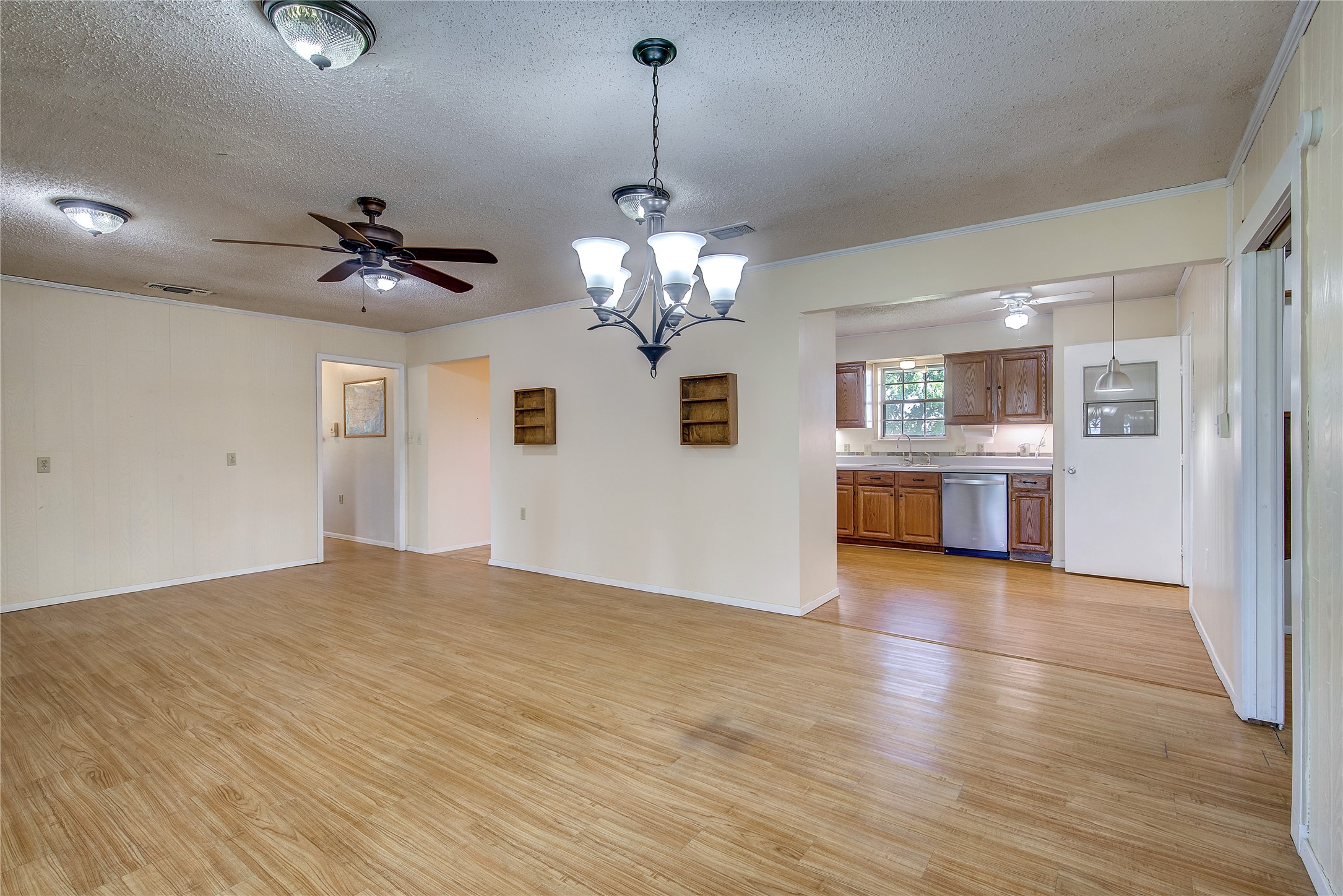 1755 County Road 4200 Greenville TX 75401
