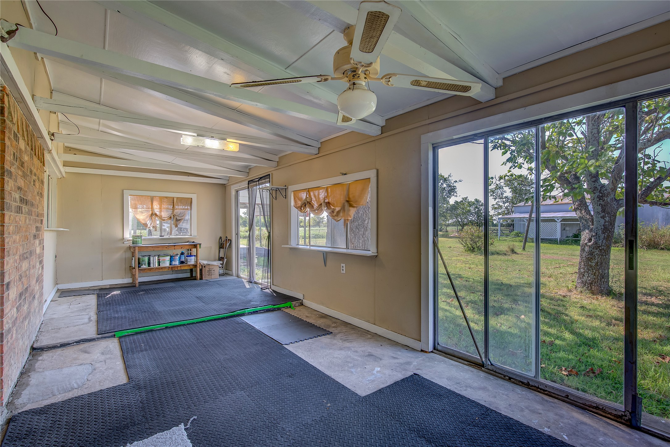 1755 County Road 4200 Greenville TX 75401