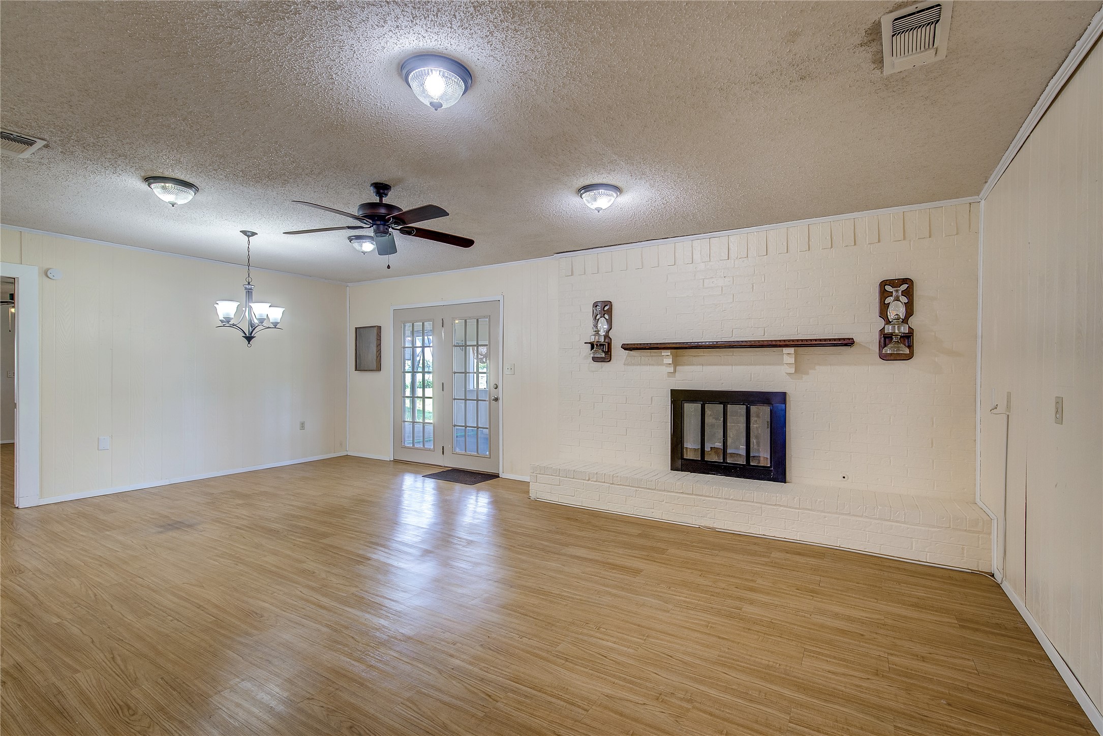 1755 County Road 4200 Greenville TX 75401