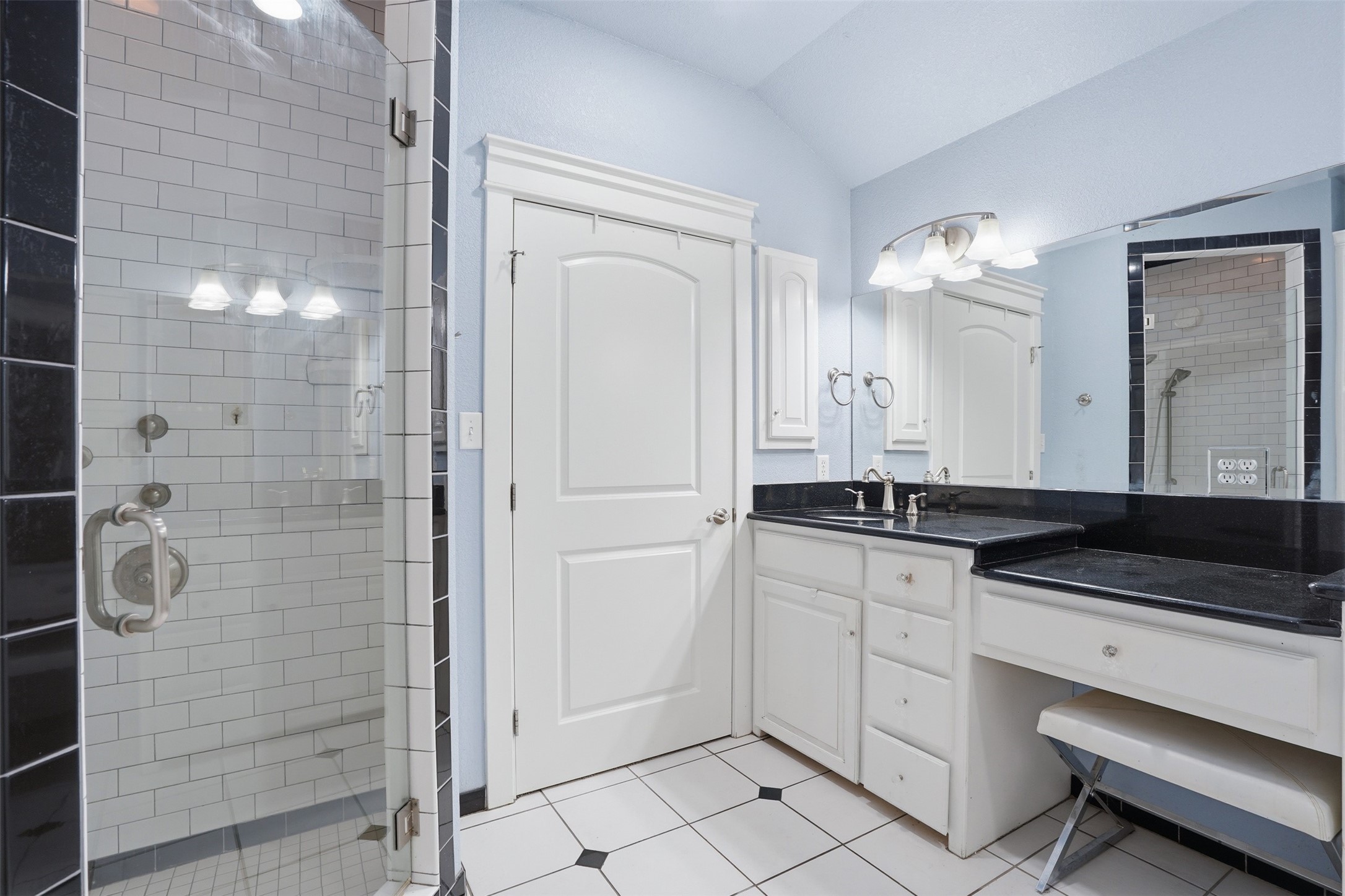 5014 Mohawk Court De Cordova TX 76049