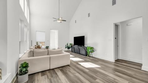 913 Gilbreath Avenue Crowley TX 76036