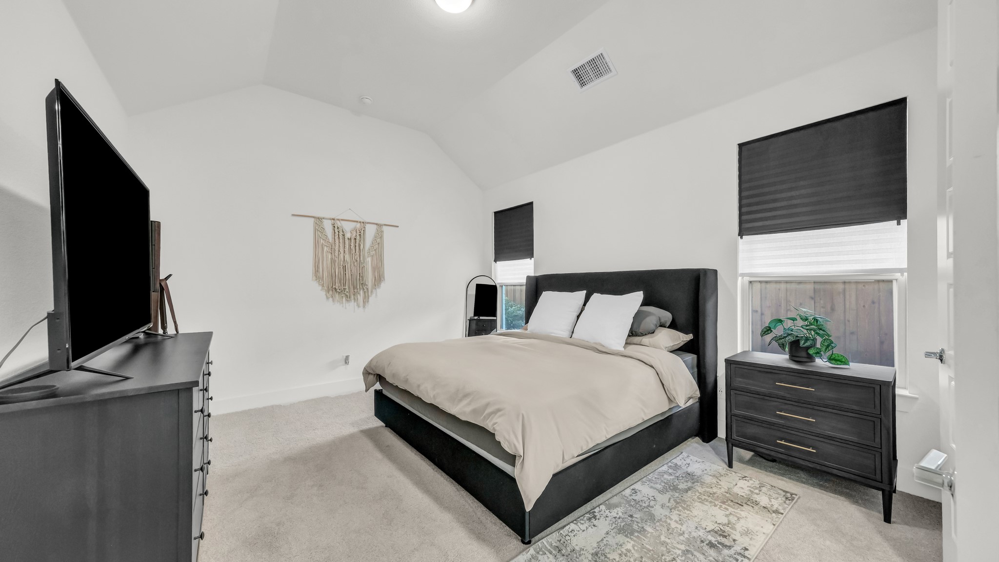 913 Gilbreath Avenue Crowley TX 76036
