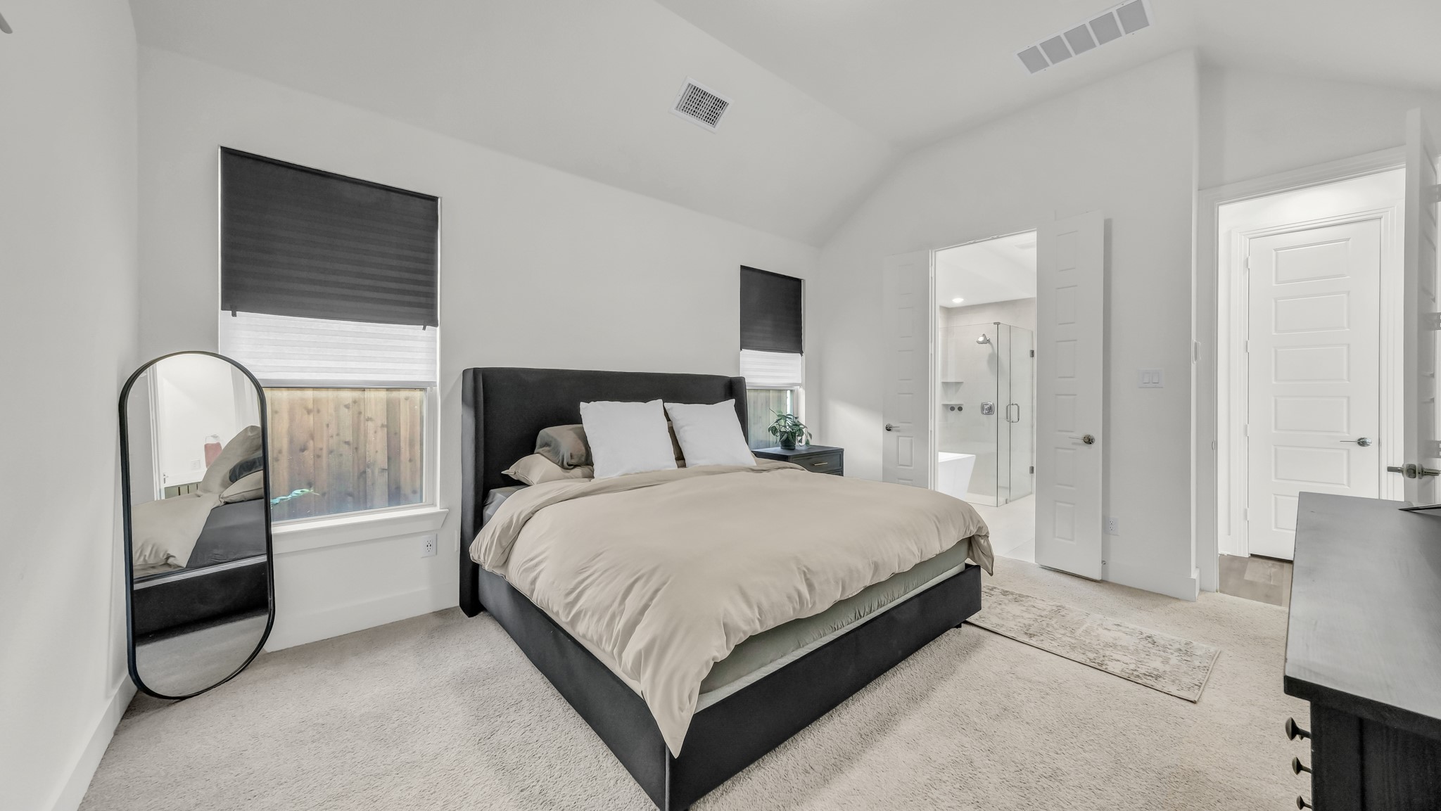 913 Gilbreath Avenue Crowley TX 76036