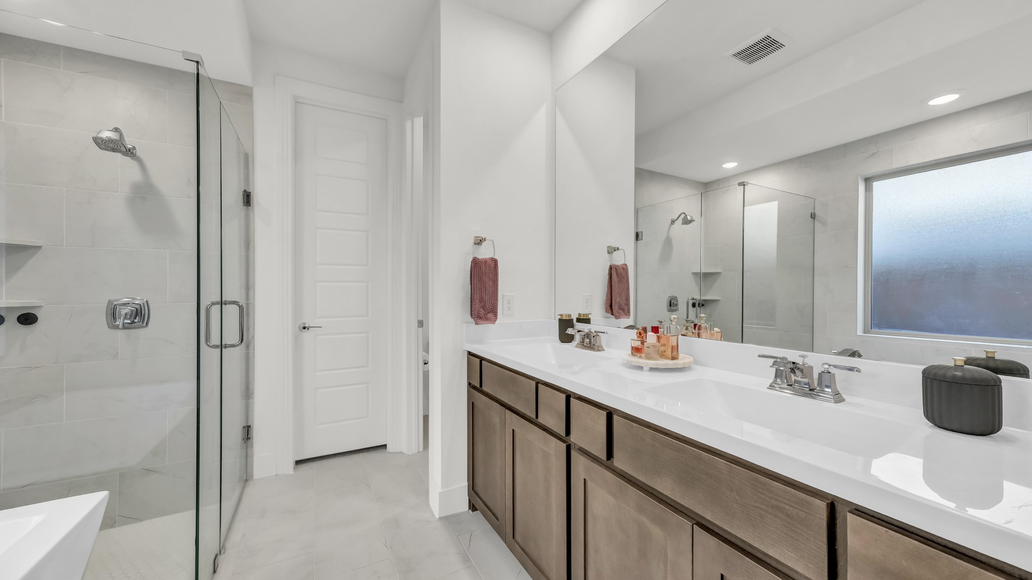 913 Gilbreath Avenue Crowley TX 76036