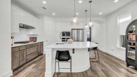 913 Gilbreath Avenue Crowley TX 76036