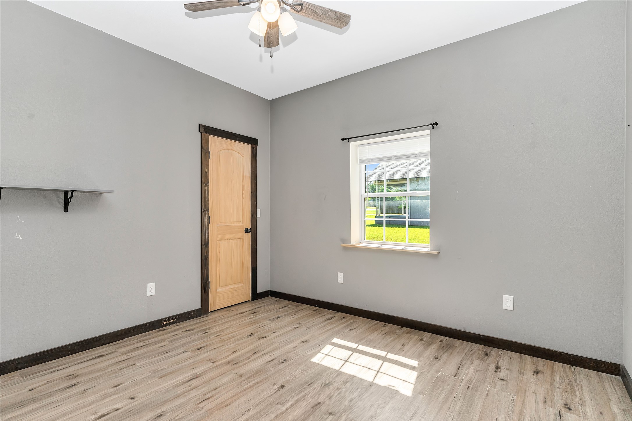 172 Cr 1296 Morgan TX 76671