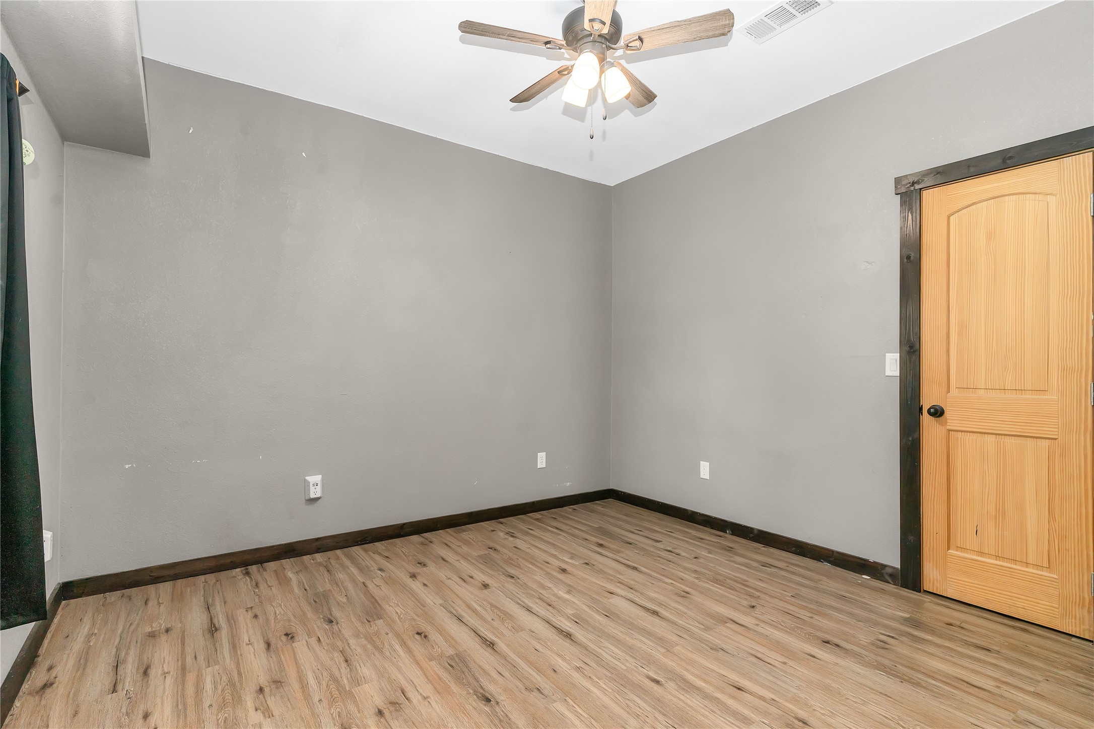 172 Cr 1296 Morgan TX 76671