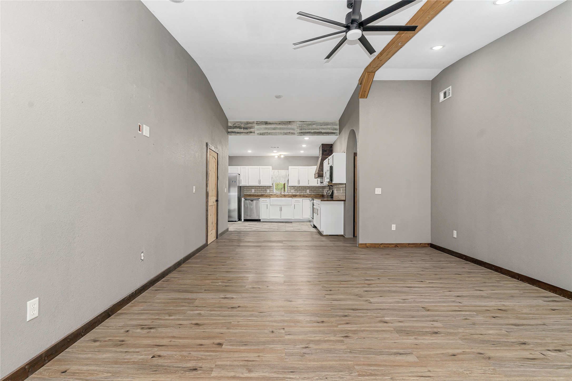 172 Cr 1296 Morgan TX 76671