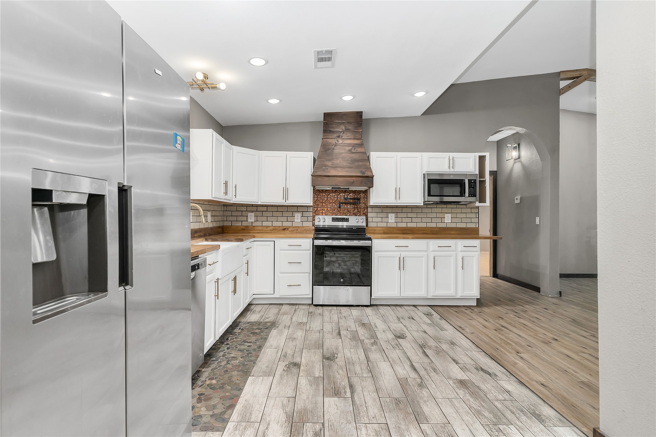 172 Cr 1296 Morgan TX 76671