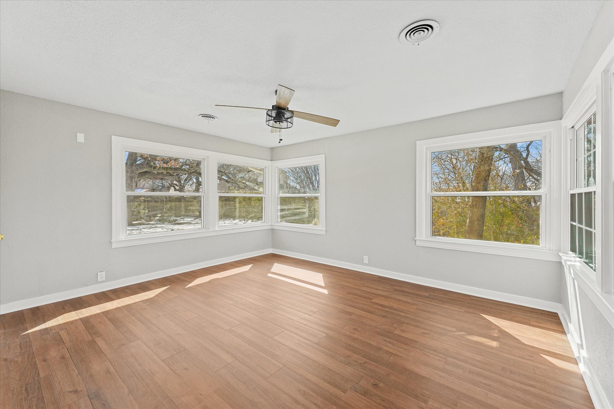 425 Oakhill Drive Denton TX 76201