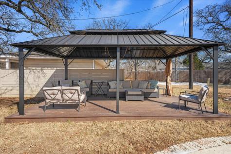 425 Oakhill Drive Denton TX 76201