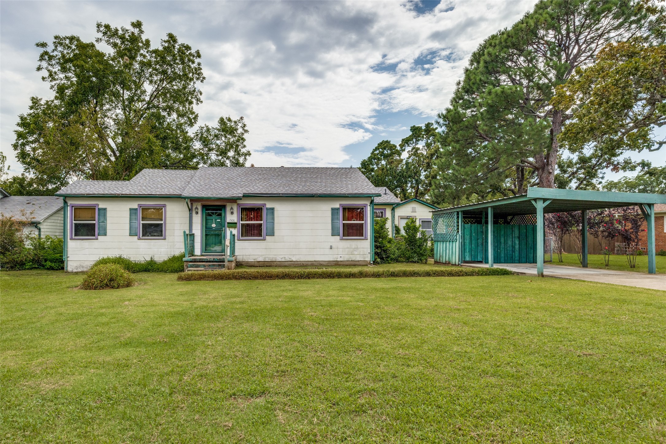 1508 W Shepherd Street Denison TX 75020