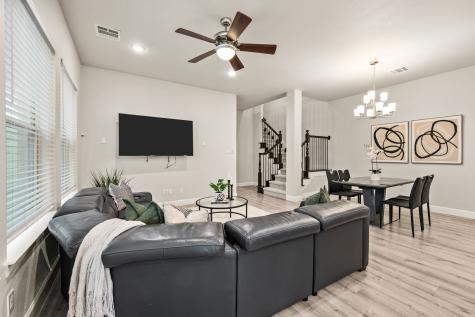 612 Courtyard Lane Irving TX 75039