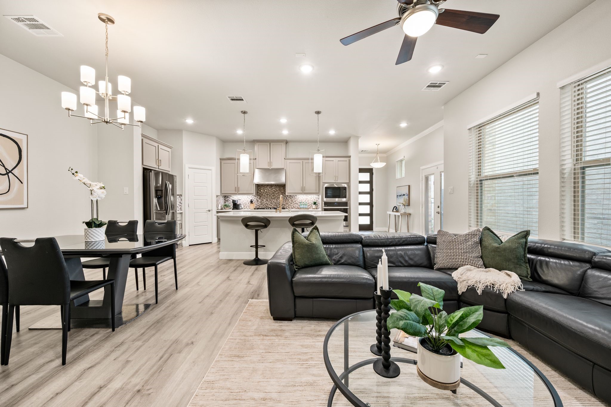 612 Courtyard Lane Irving TX 75039