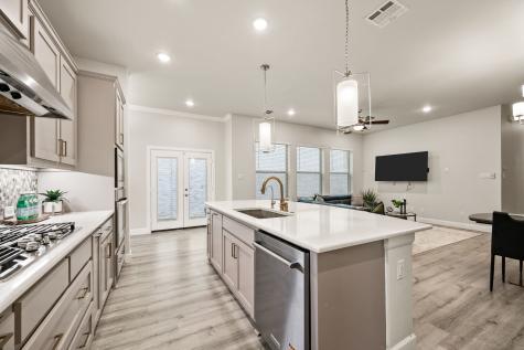 612 Courtyard Lane Irving TX 75039
