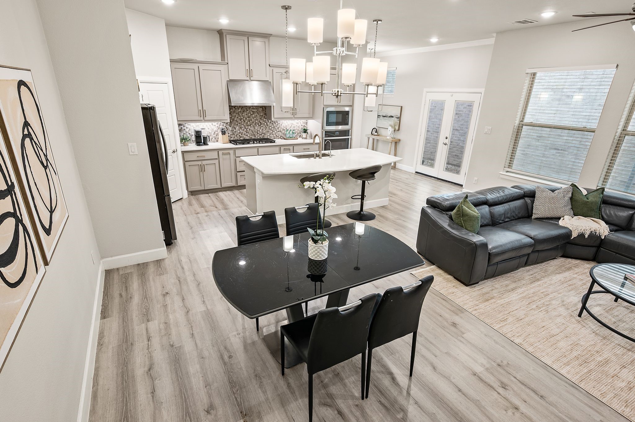 612 Courtyard Lane Irving TX 75039