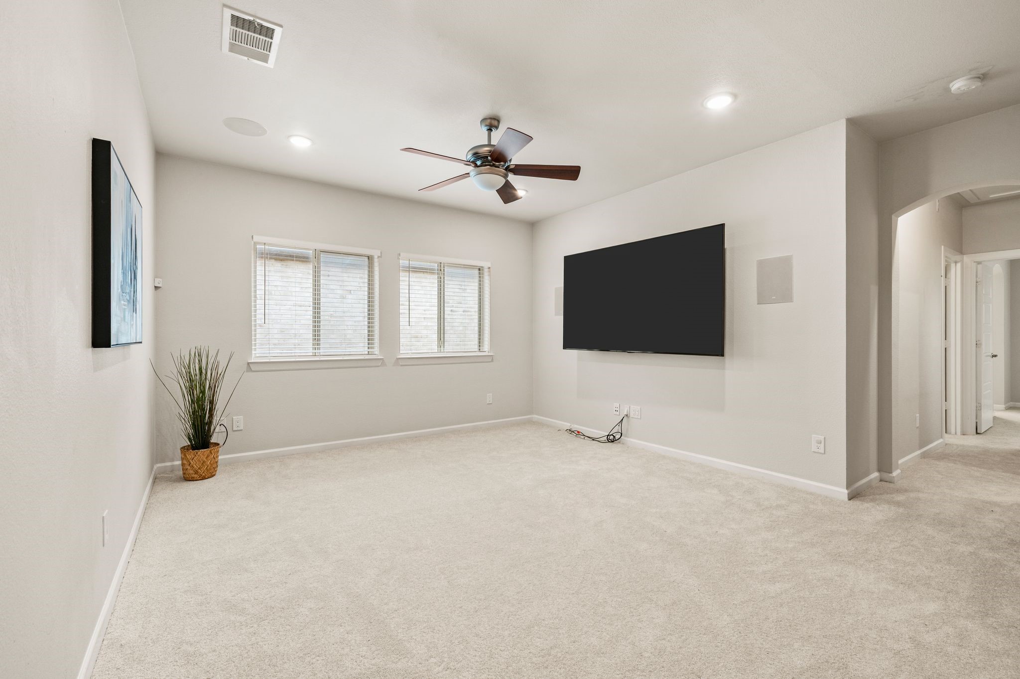 612 Courtyard Lane Irving TX 75039
