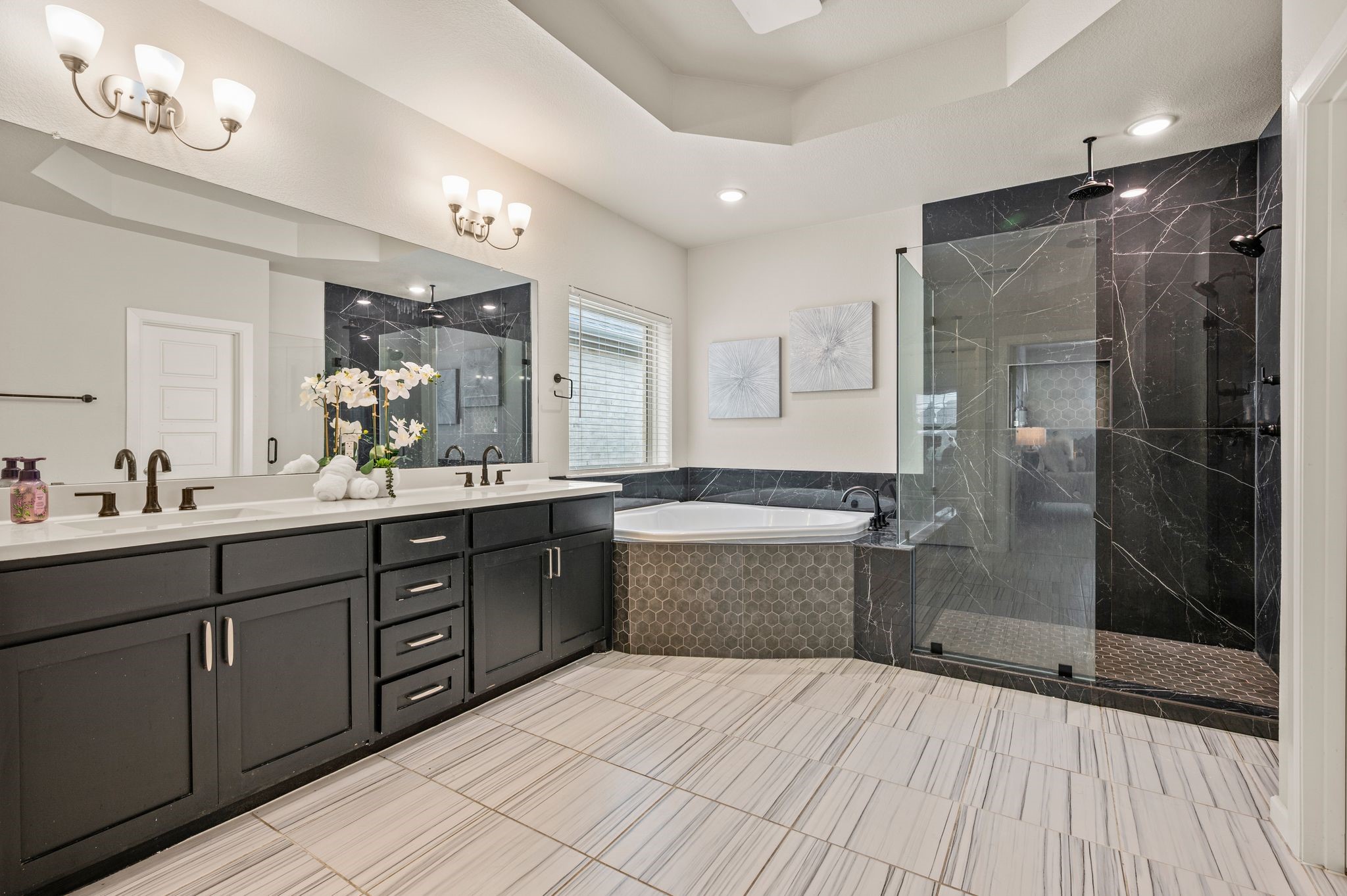 612 Courtyard Lane Irving TX 75039
