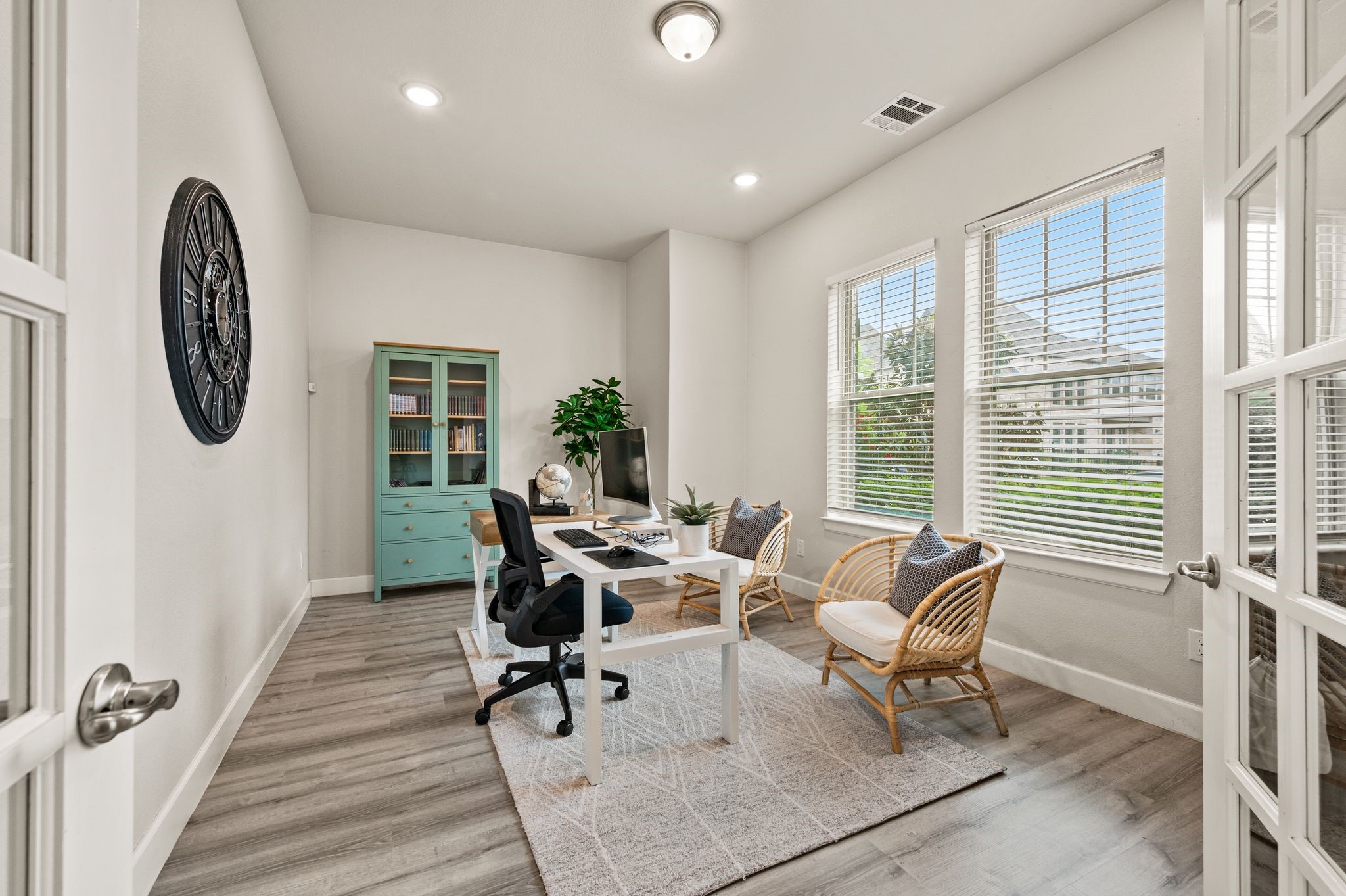 612 Courtyard Lane Irving TX 75039