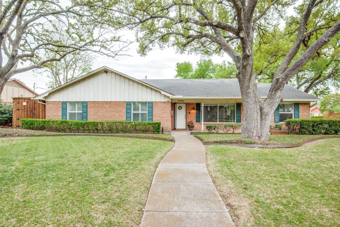 3210 Whirlaway Road Dallas TX 75229
