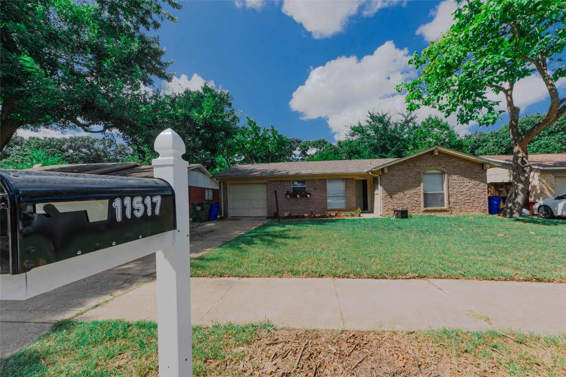 11517 Small Drive Balch Springs TX 75180