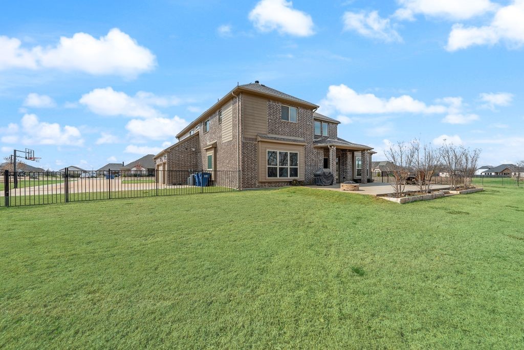 2305 Kallee Cove Celina TX 75009