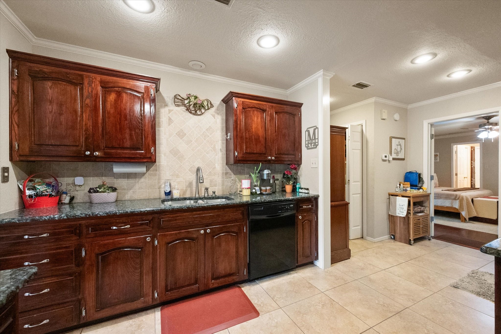 2801 Valparaiso Trail Arlington TX 76017