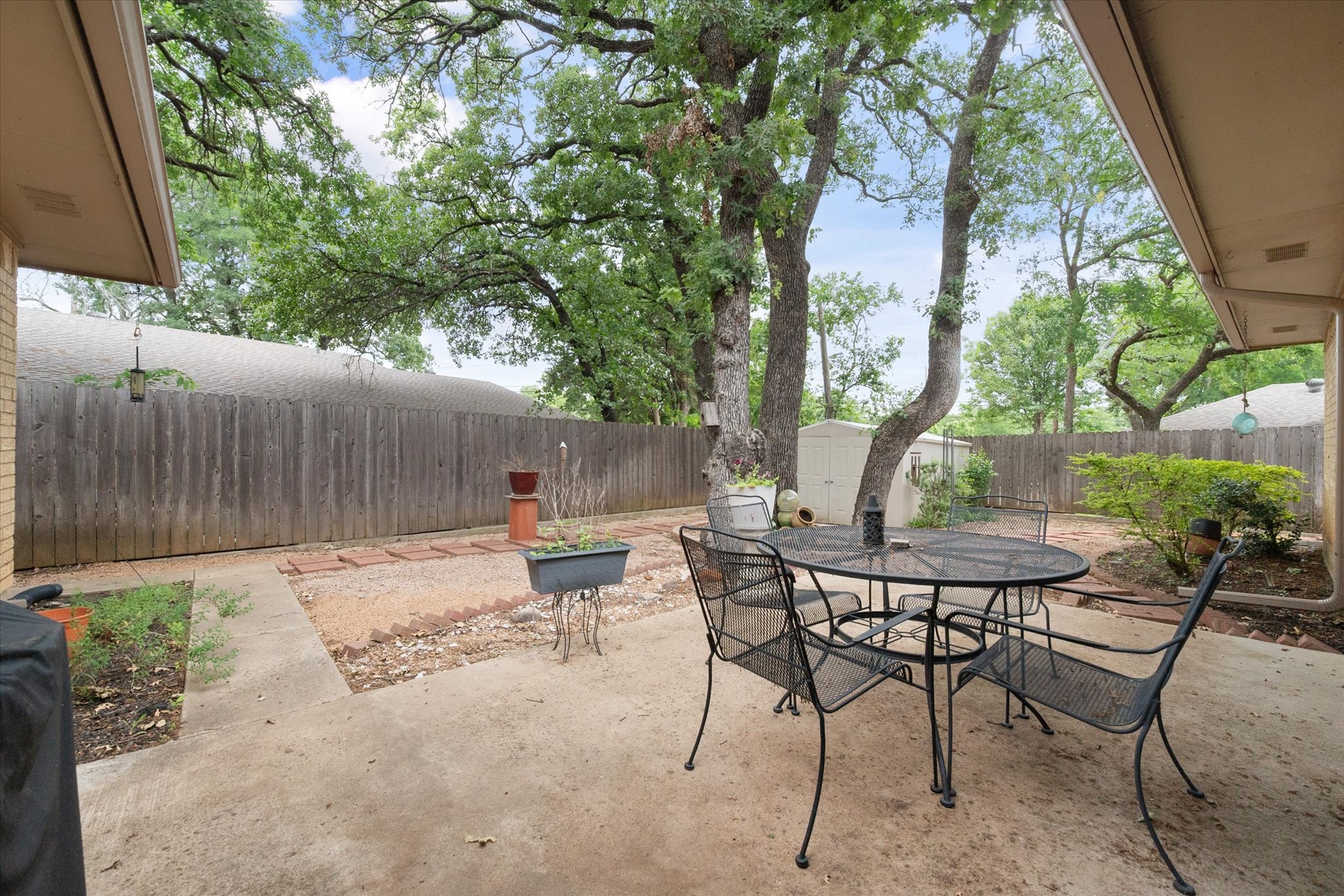 2801 Valparaiso Trail Arlington TX 76017