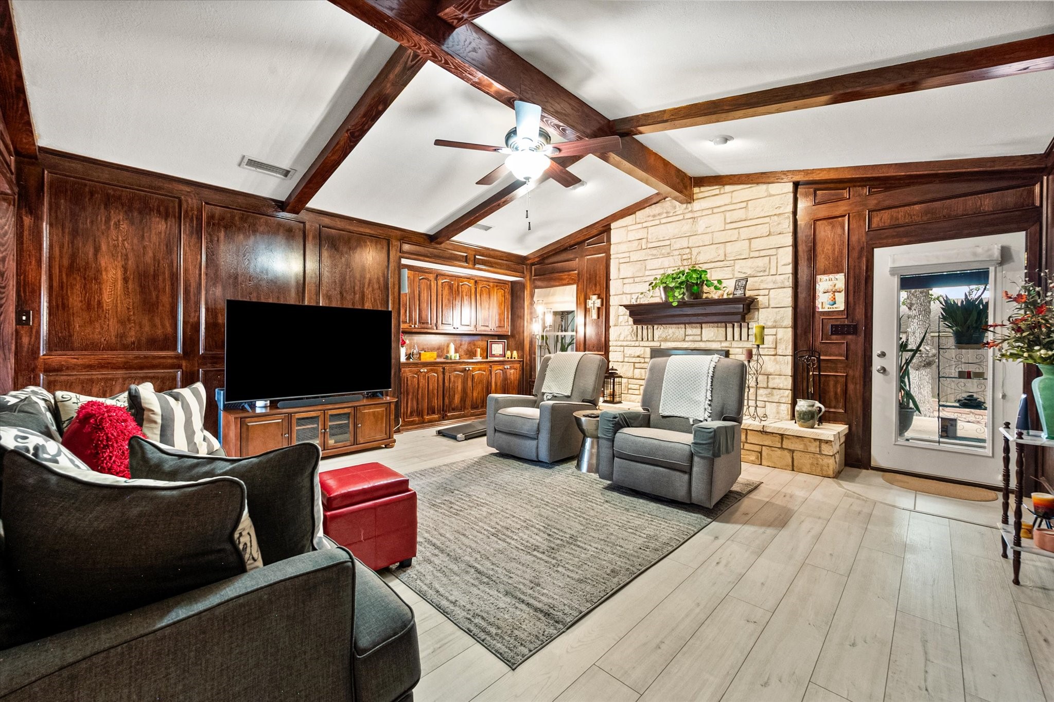 2801 Valparaiso Trail Arlington TX 76017