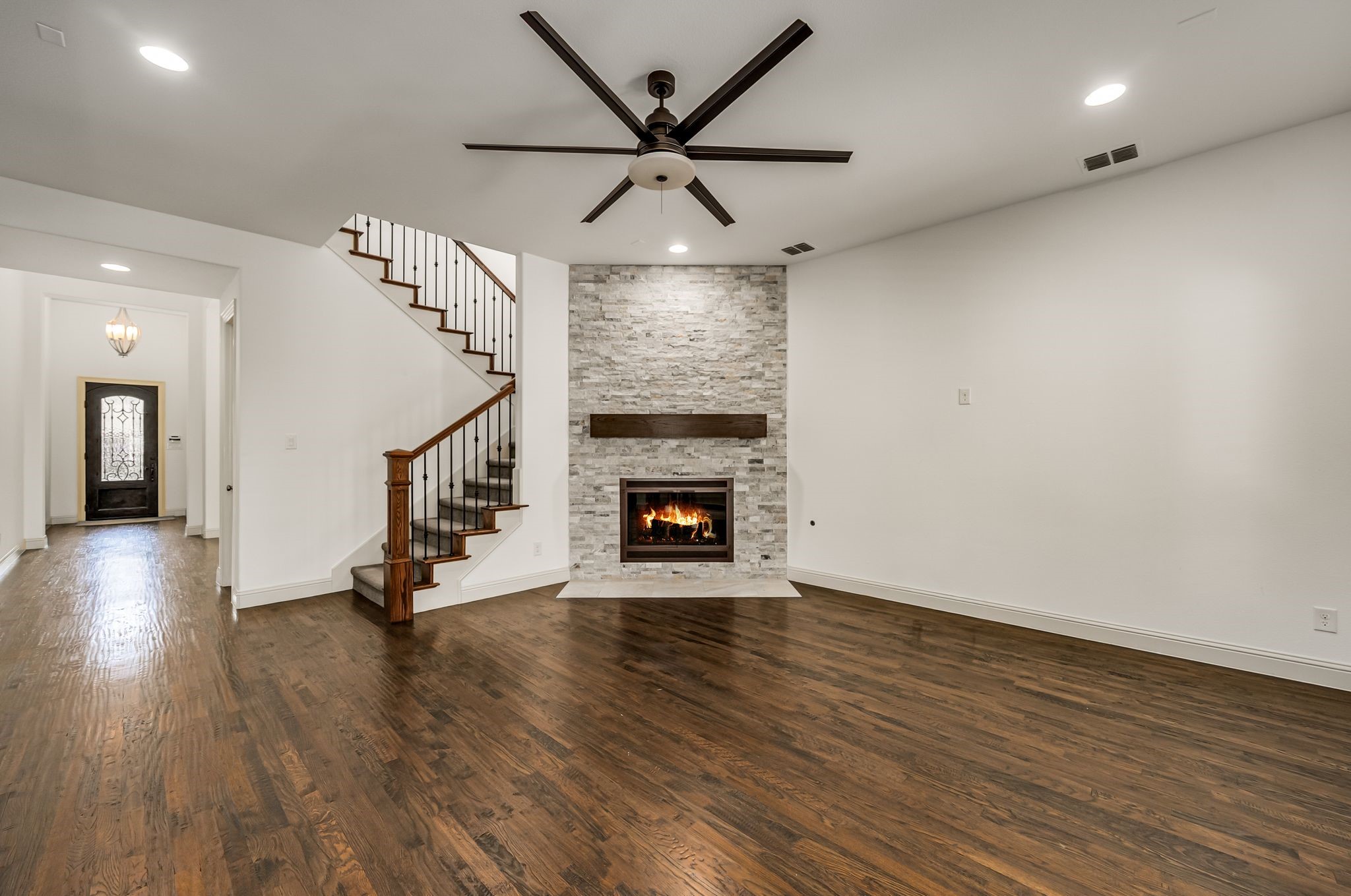 679 Flagstone Drive Irving TX 75039
