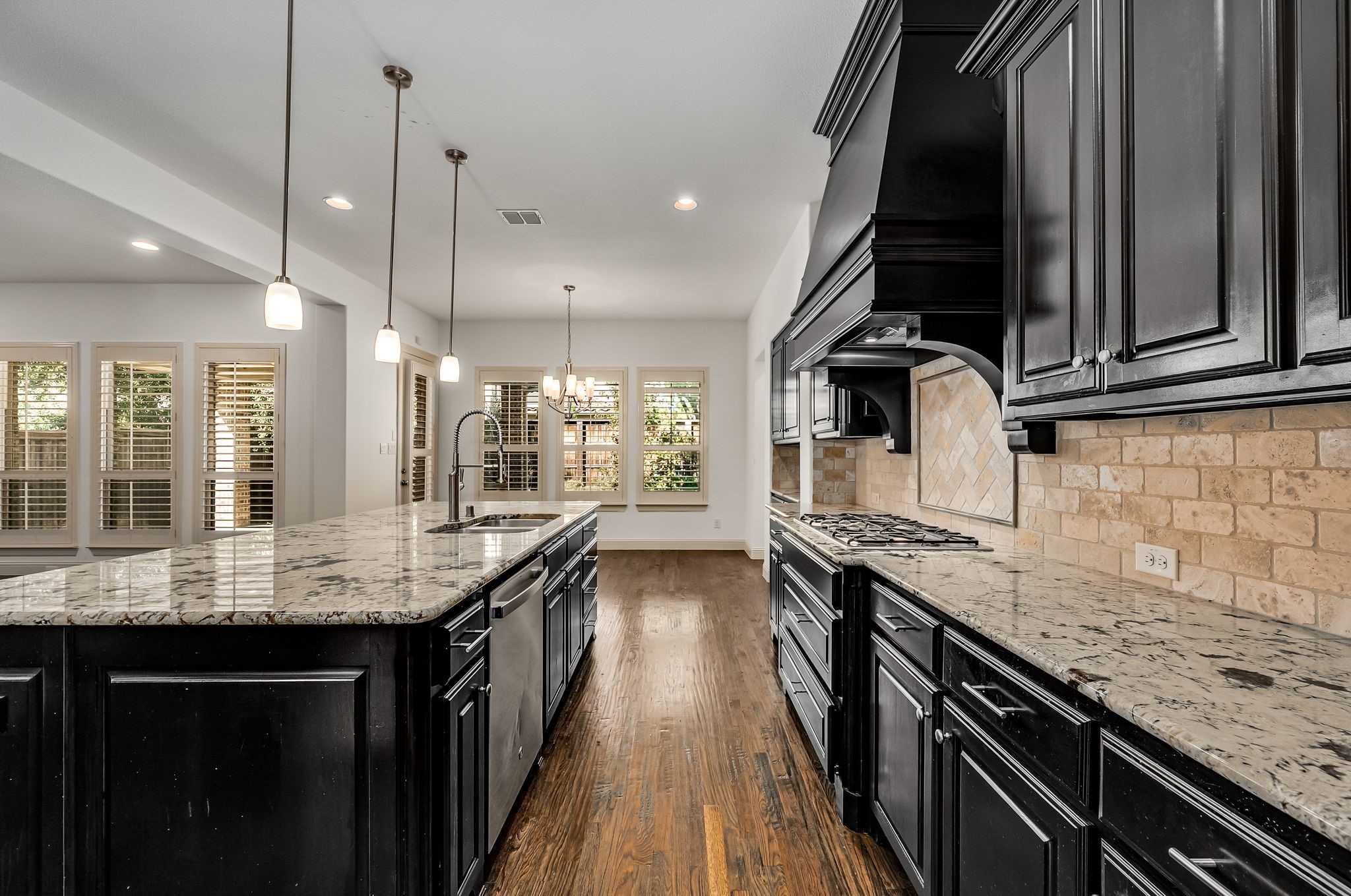 679 Flagstone Drive Irving TX 75039