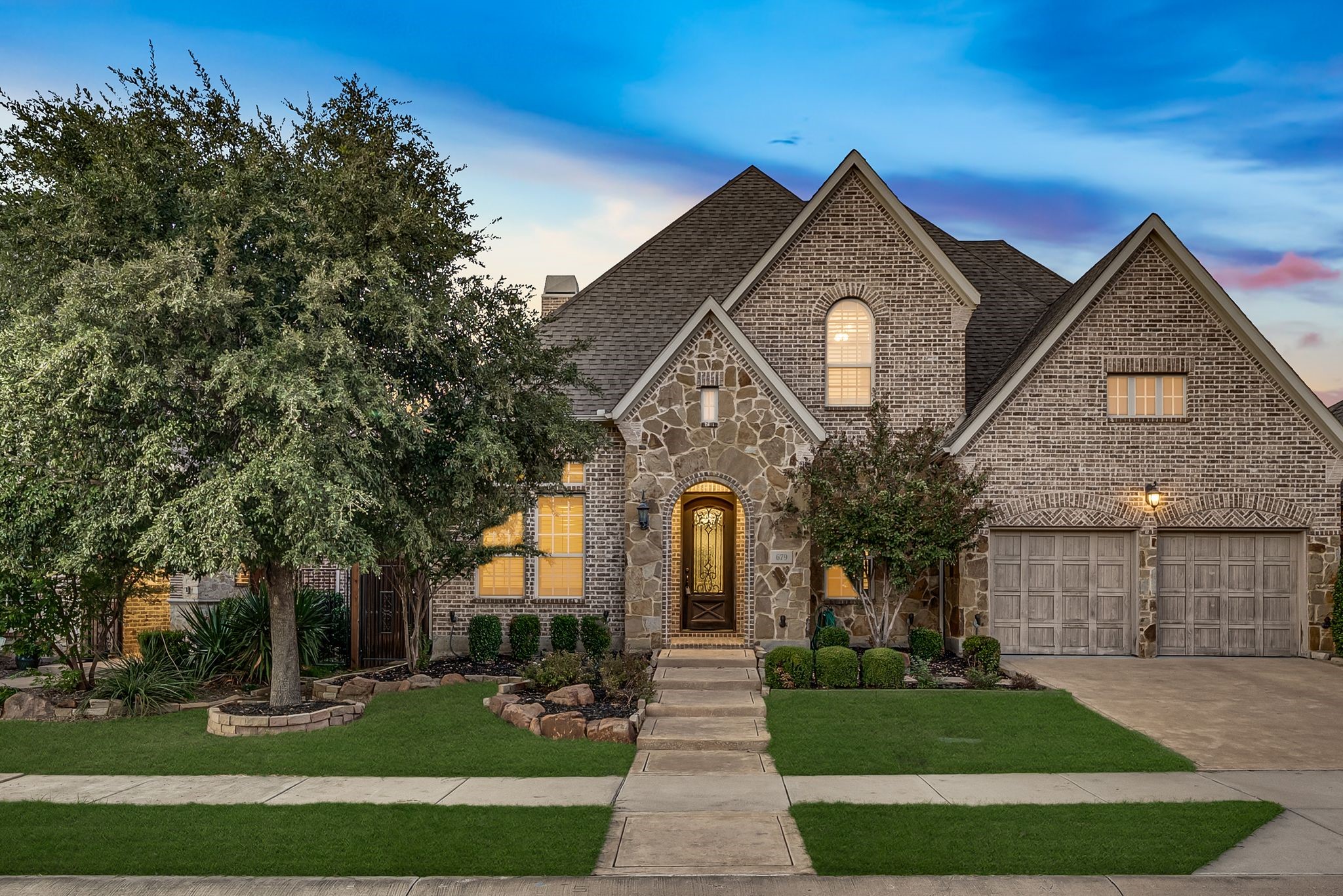 679 Flagstone Drive Irving TX 75039