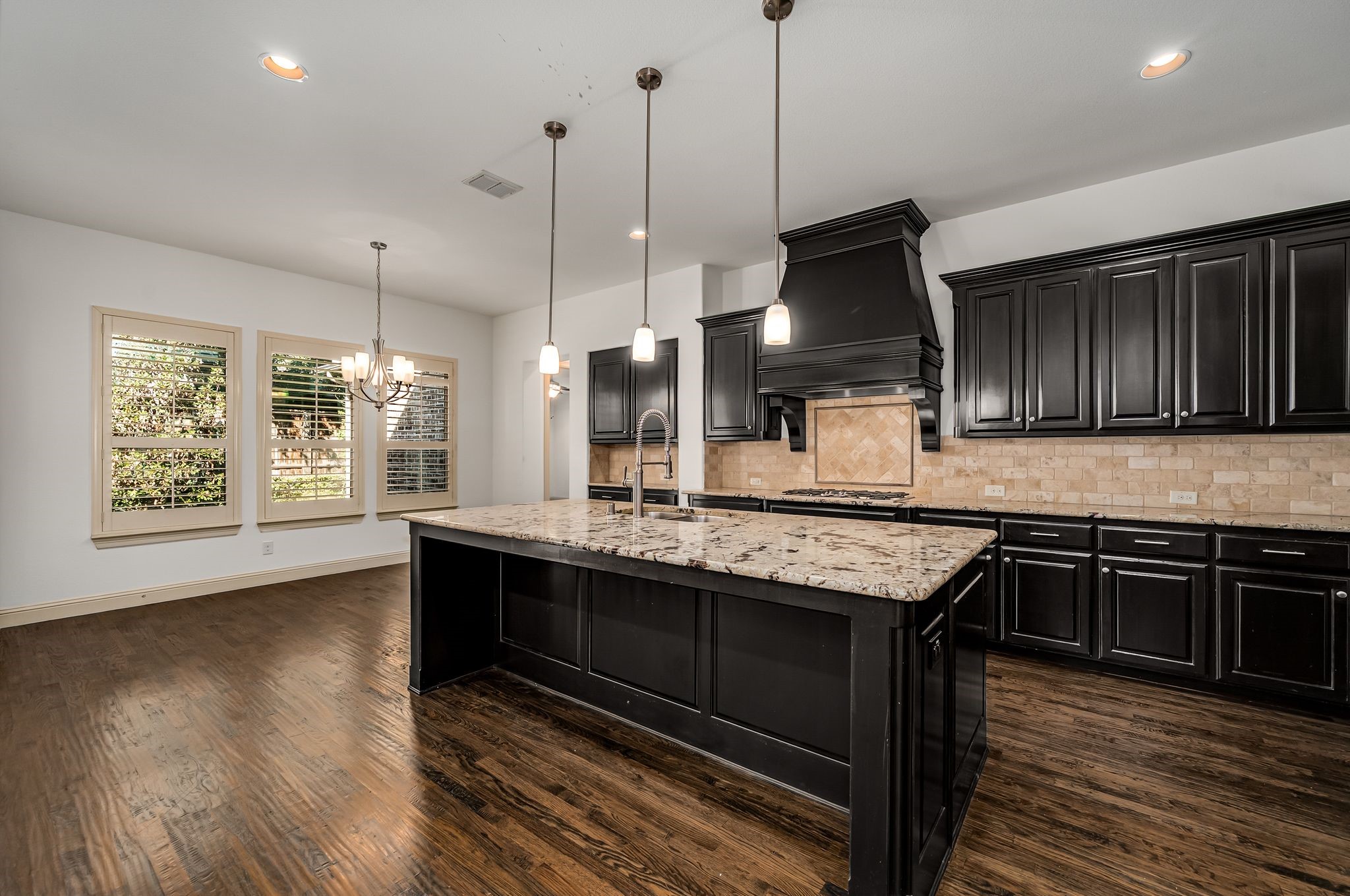 679 Flagstone Drive Irving TX 75039