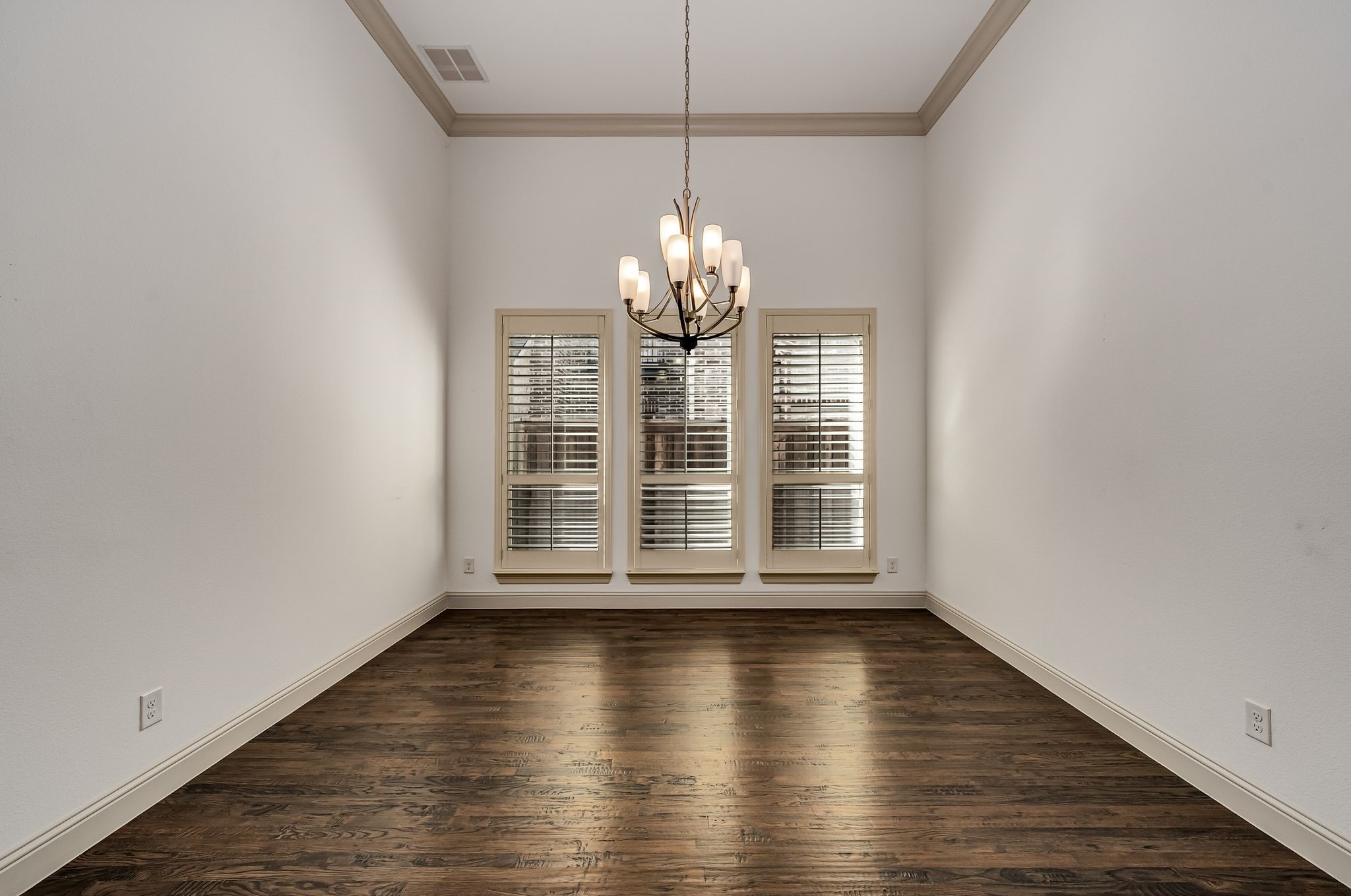 679 Flagstone Drive Irving TX 75039