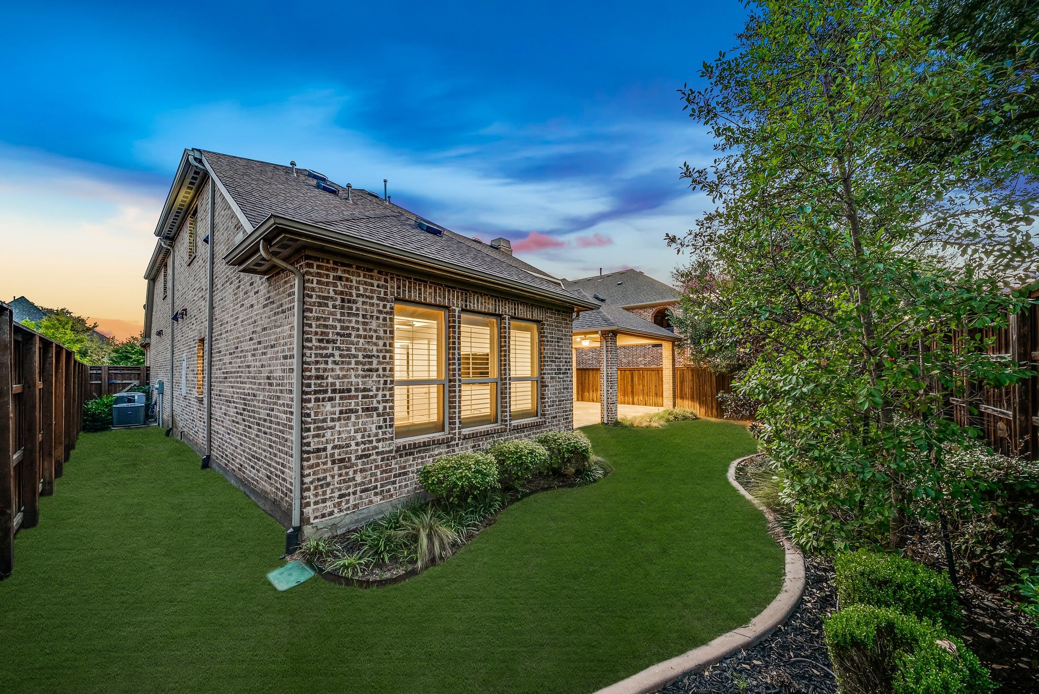 679 Flagstone Drive Irving TX 75039