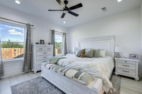 5807 Black Pine Circle Granbury TX 76048