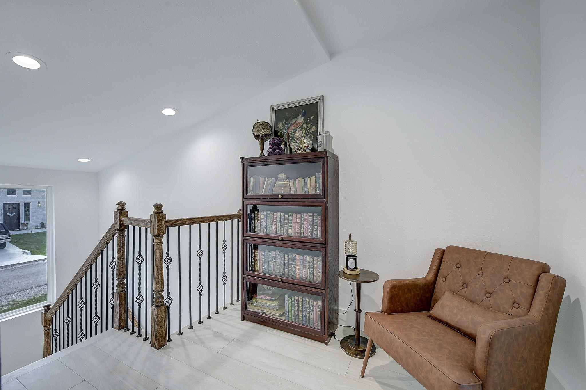 5807 Black Pine Circle Granbury TX 76048