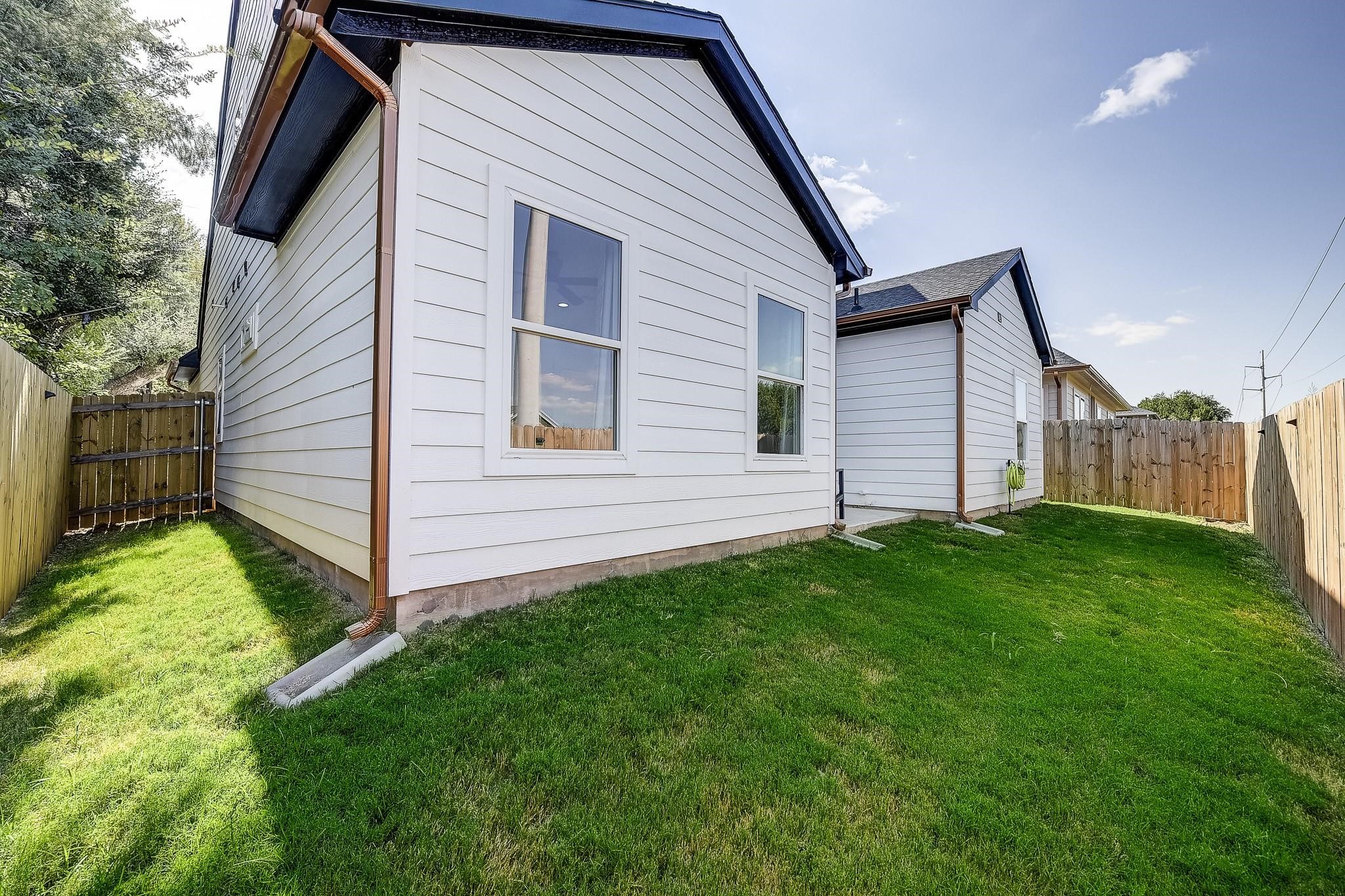 5807 Black Pine Circle Granbury TX 76048