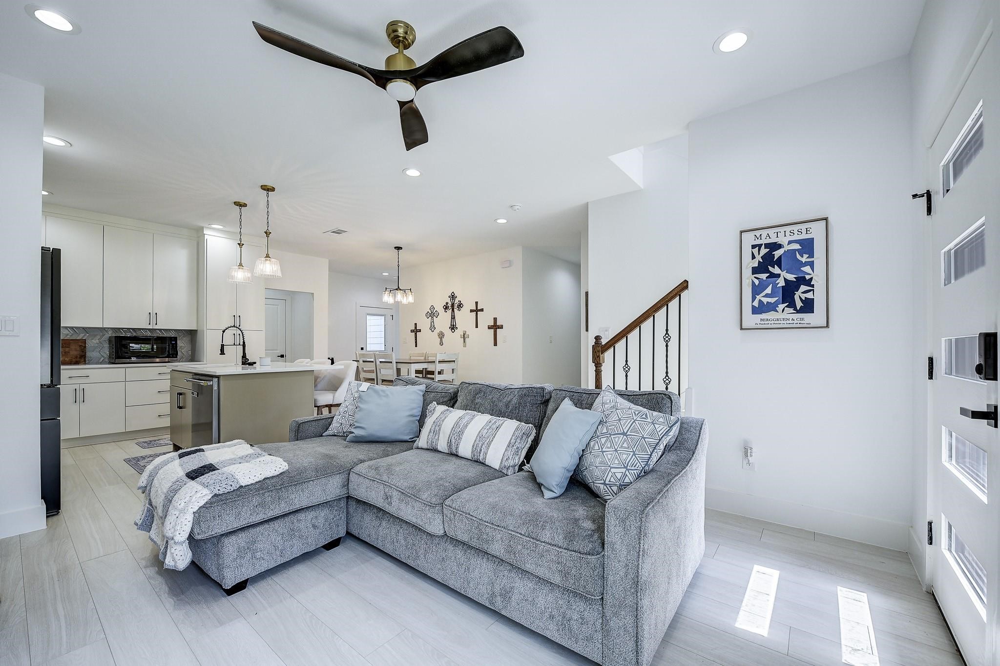 5807 Black Pine Circle Granbury TX 76048